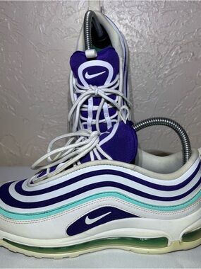 Nike Air Max 97 Ultra '17 SE  "Grape" color-way Size 7.5 Womens